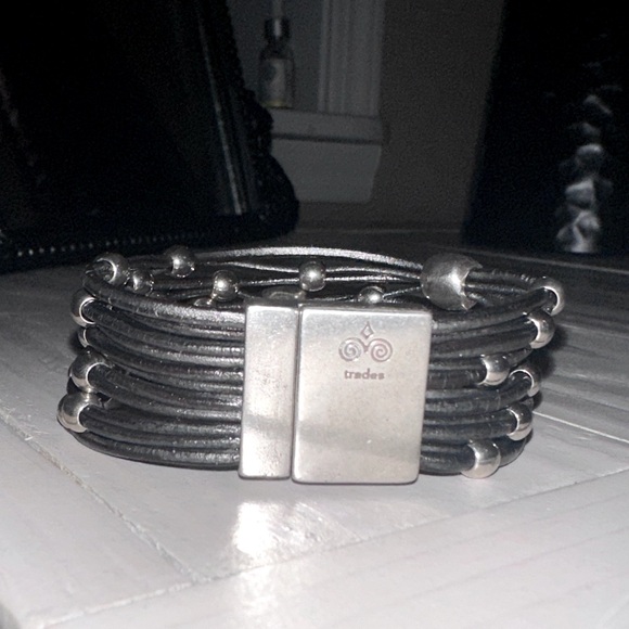 Metallic Leather Beaded Cuff Bracelet Magnetic Closure - Picture 3 of 3